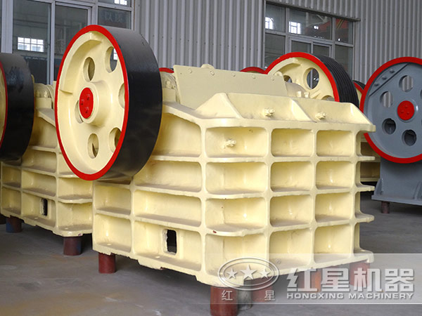 河南紅星赤鐵礦破碎機(jī)