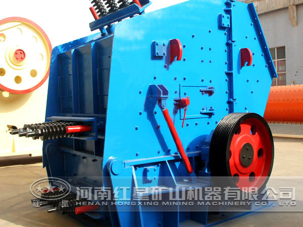 硅灰石反擊式破碎機(jī)結(jié)構(gòu)特點(diǎn)