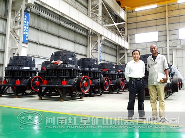 鉛鋅礦圓錐破碎機